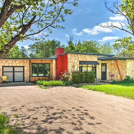 Remodeled Retro Home With Deck, Walk To Main Street! Blanco Extérieur photo