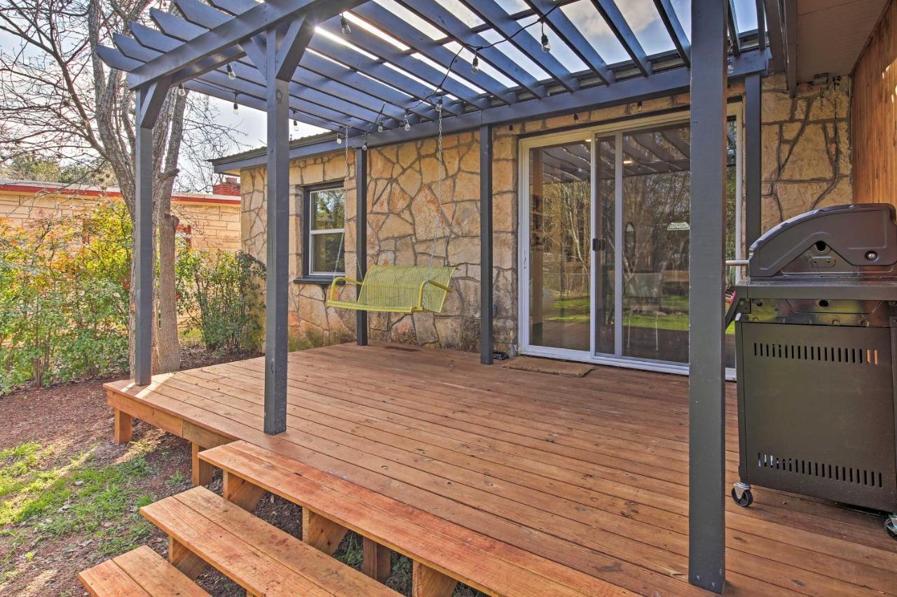 Remodeled Retro Home With Deck, Walk To Main Street! Blanco Extérieur photo