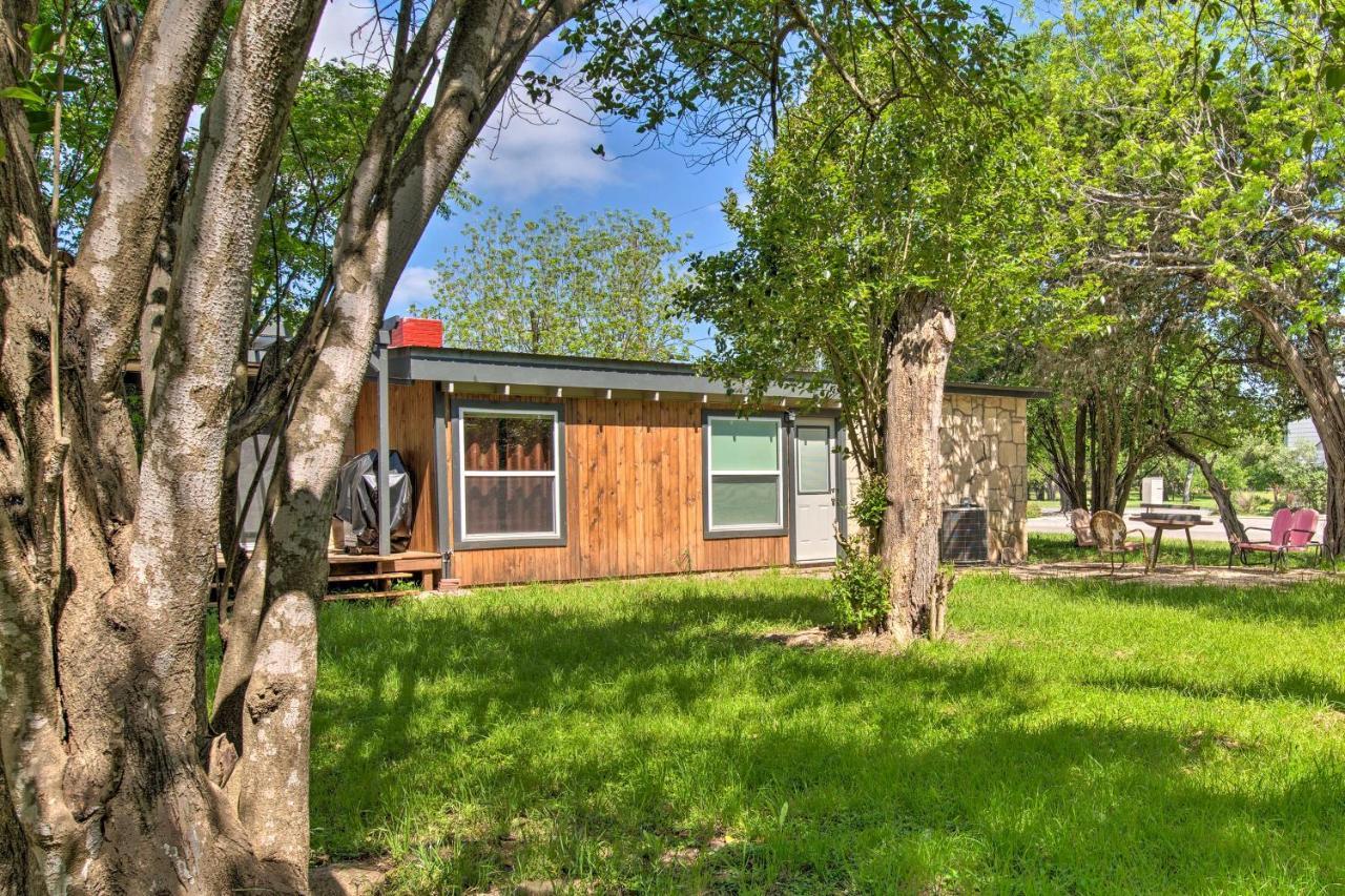 Remodeled Retro Home With Deck, Walk To Main Street! Blanco Extérieur photo